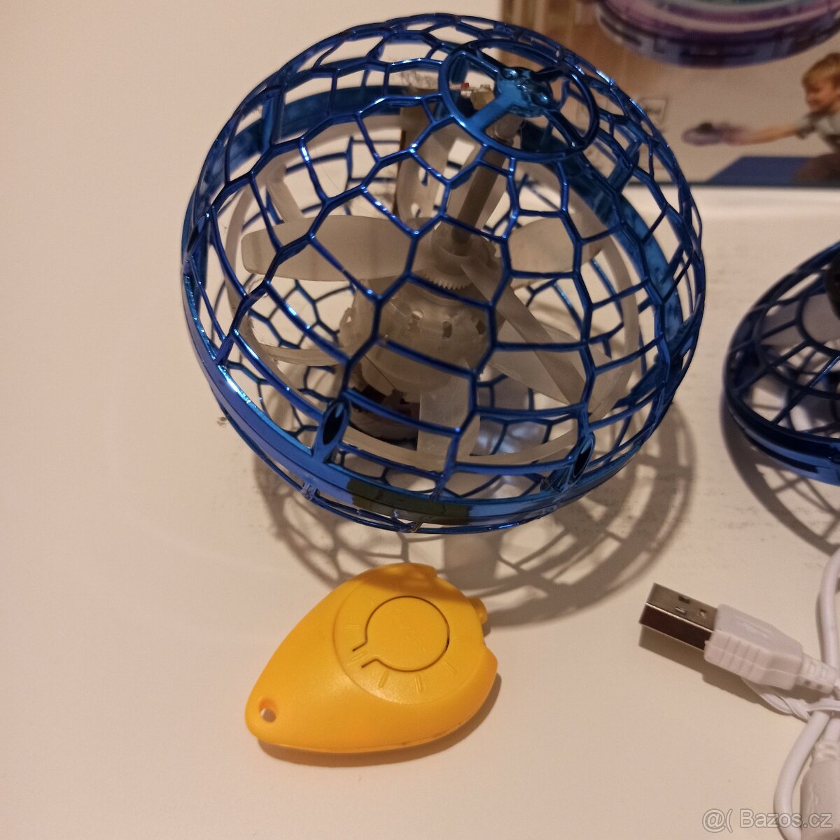 LÉTAJÍCÍ MÍČ (BALL) + UFO (SPINNER) USB + ROBO ŠVÁB - 4