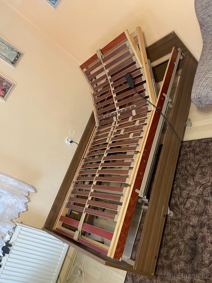 Zdravotní elektrická polohovací postel - 4