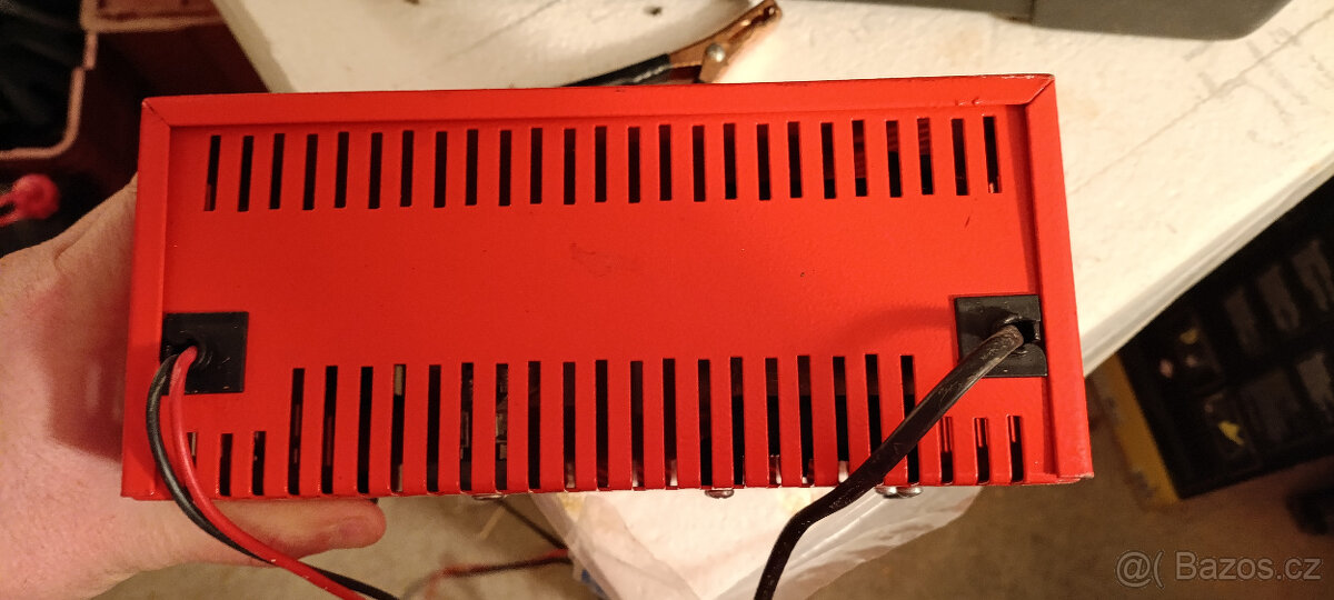 Nabíječka akumulátoru/autobaterií ABSAAR - 10A - 4