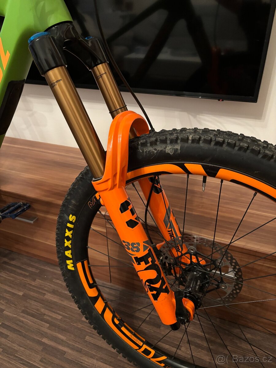 Santa cruz nomad 5; vel.L - 4