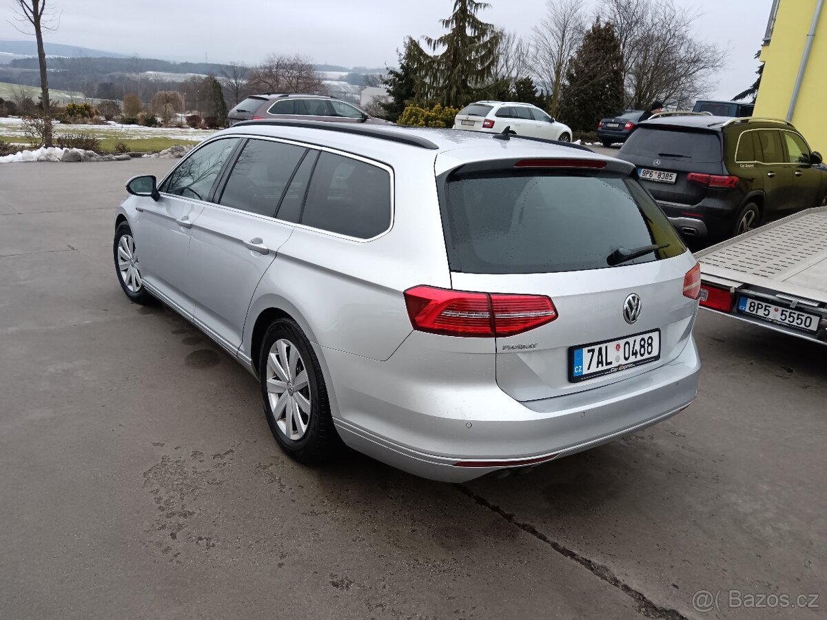 Volkswagen Passat 4motion r line - 4