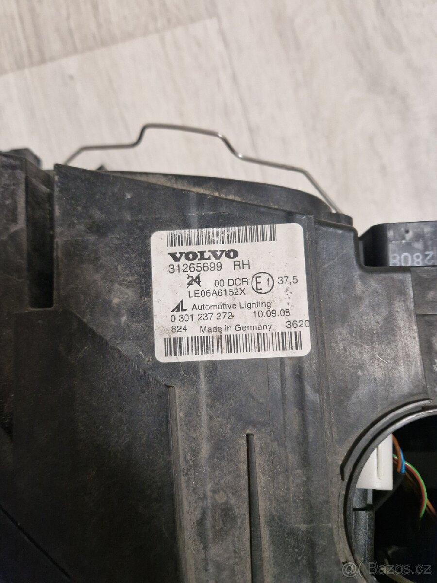 Světlomet Volvo V50 - 4