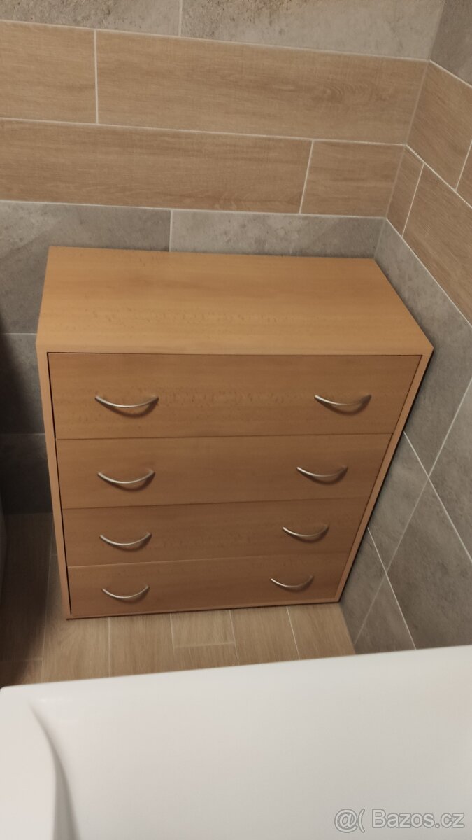 Komoda - 4