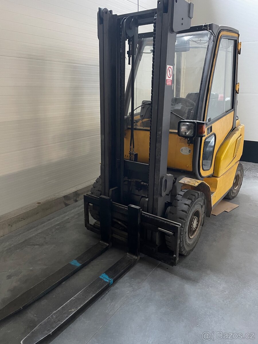 VZV JUNGHEINRICH TFG25 BK plyn - 4