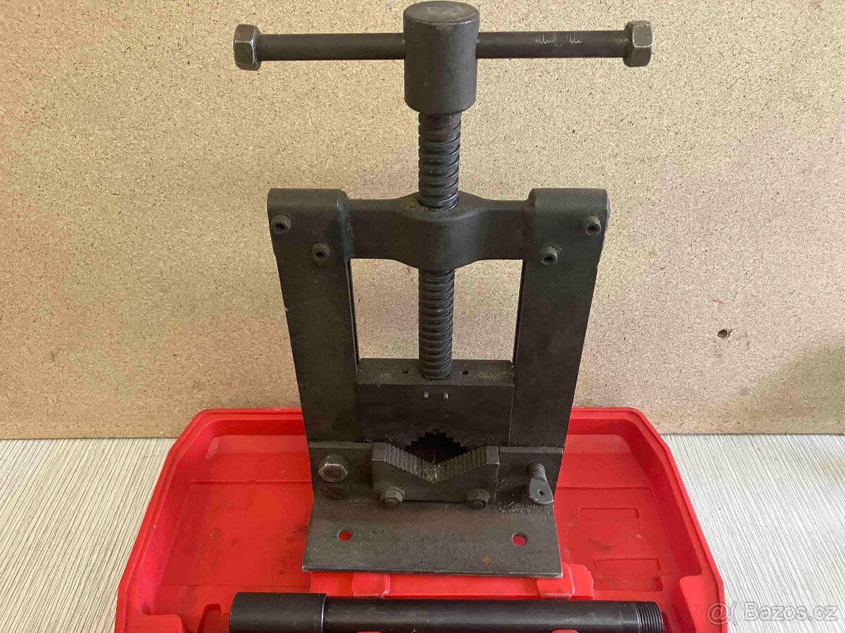 Závity trubek a otvorů - 4