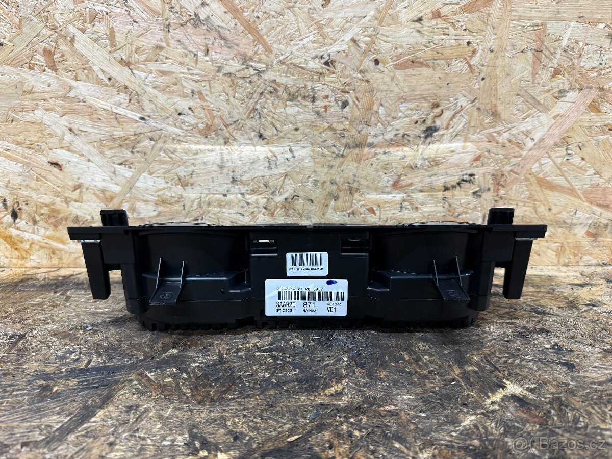 PŘÍSTROJOVÁ DESKA VW PASSAT B7 1.4 TSI 90KW 3AA920871 - 4