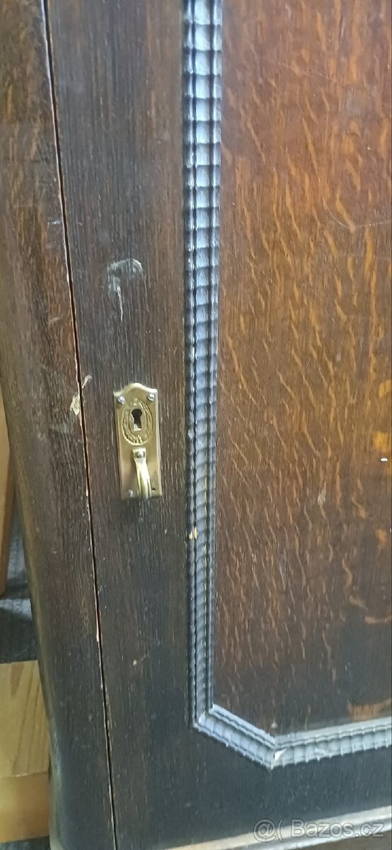 Rustikalní skříňka - 4