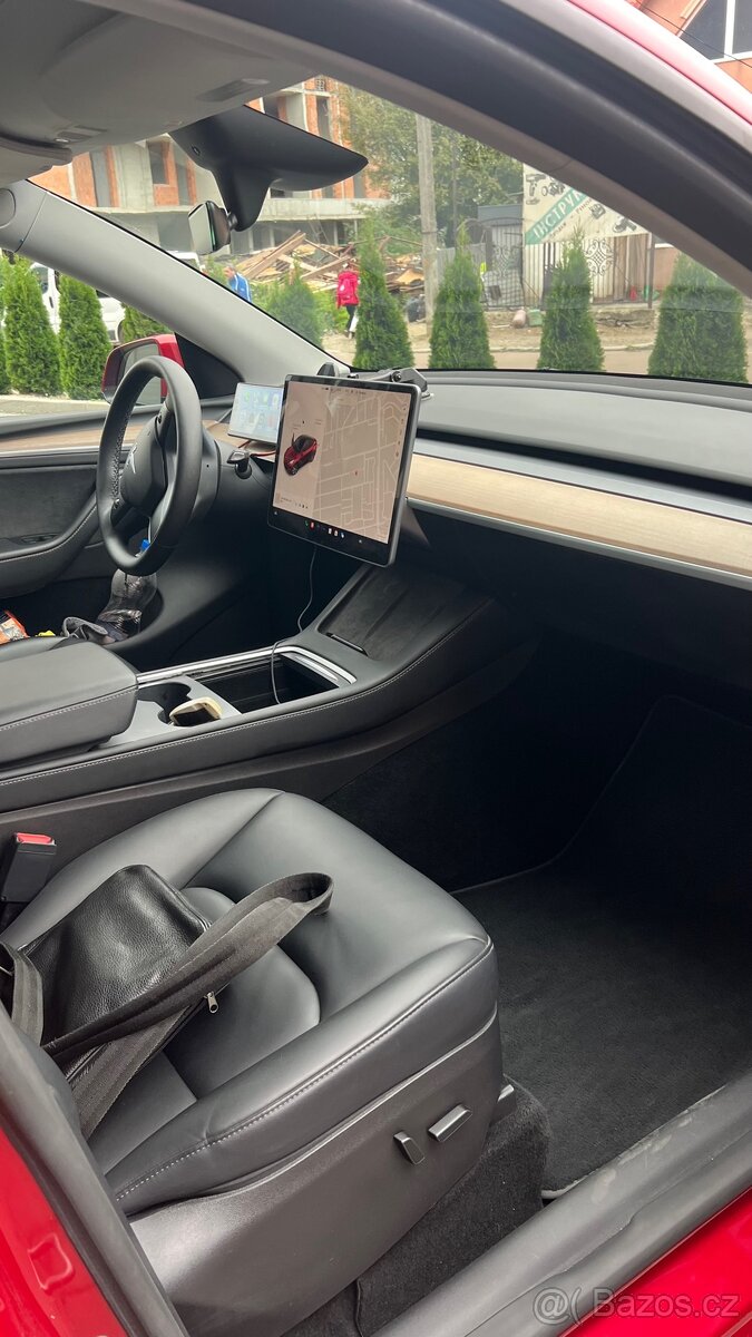 Tesla Model Y 2023 Long Range Dual Motor - 4