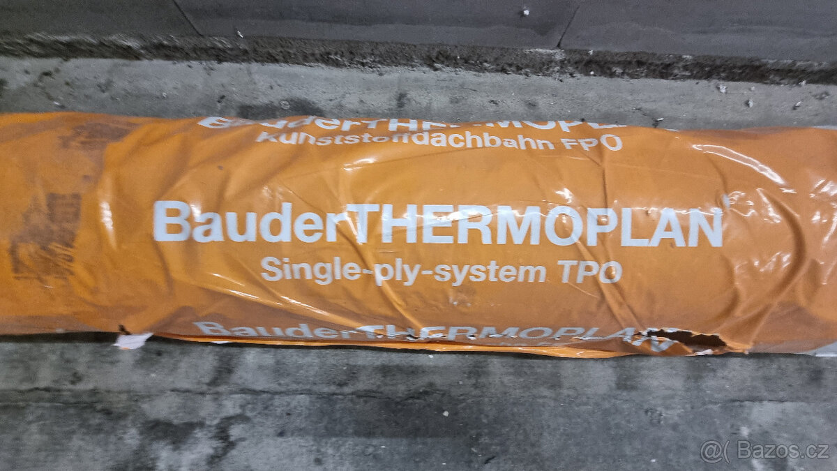 Prodam folii Bauder Thermoplan T20 2,0mm stribrna seda - 4
