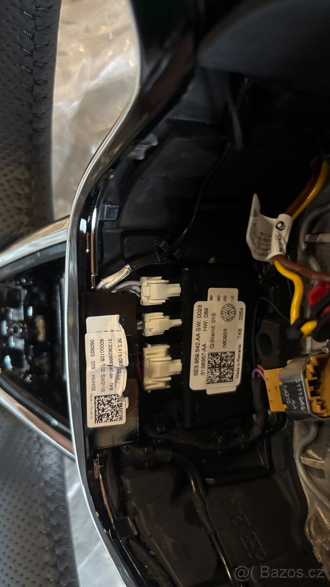 Tříramenny vyhřívaný sportovní volant - 4