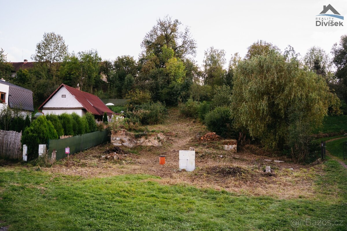 Prodej stavebního pozemku - 4