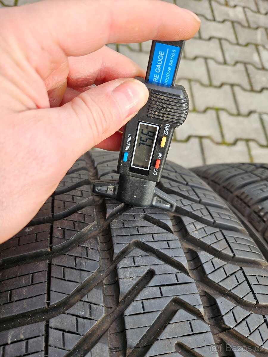 Zimní Pirelli Snowcontrol 205/55/16 - 4