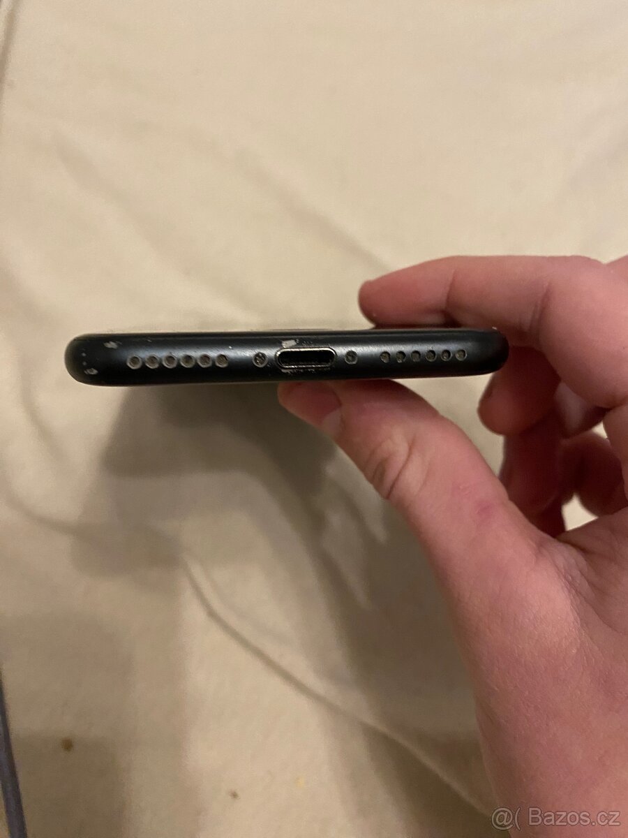 iphone SE (2020) - 4