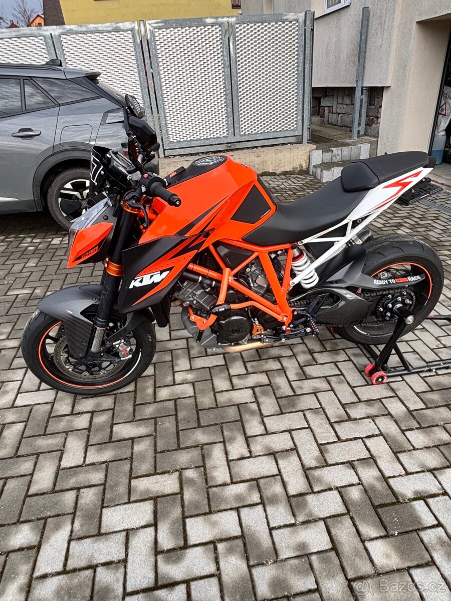 KTM 1290 Superduke R - 4