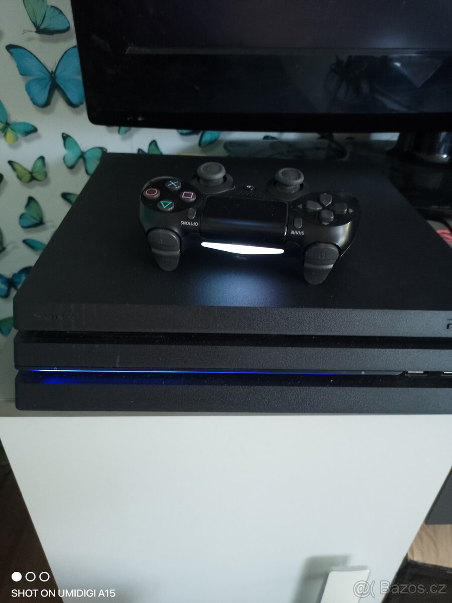 PS4 PRO - 4