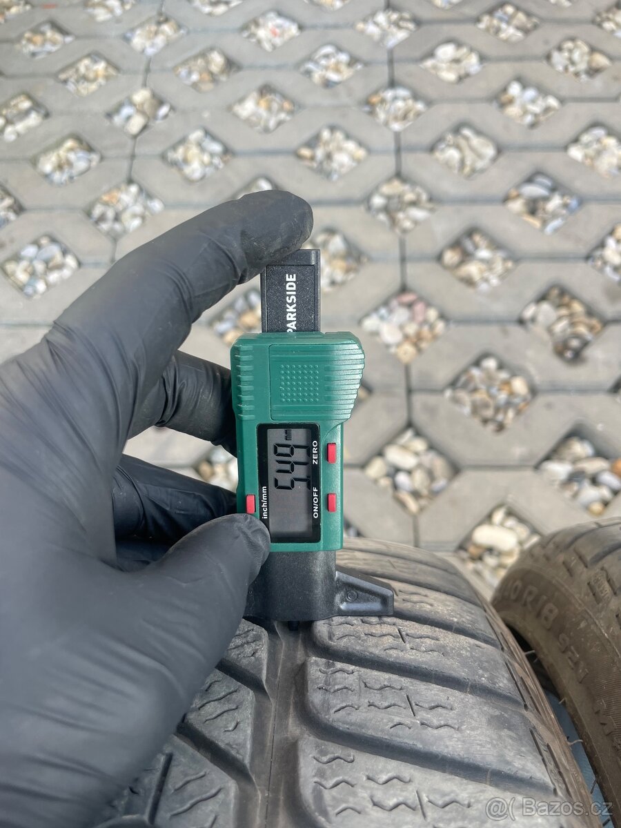 Zimní pneu 225/40/18 - 4