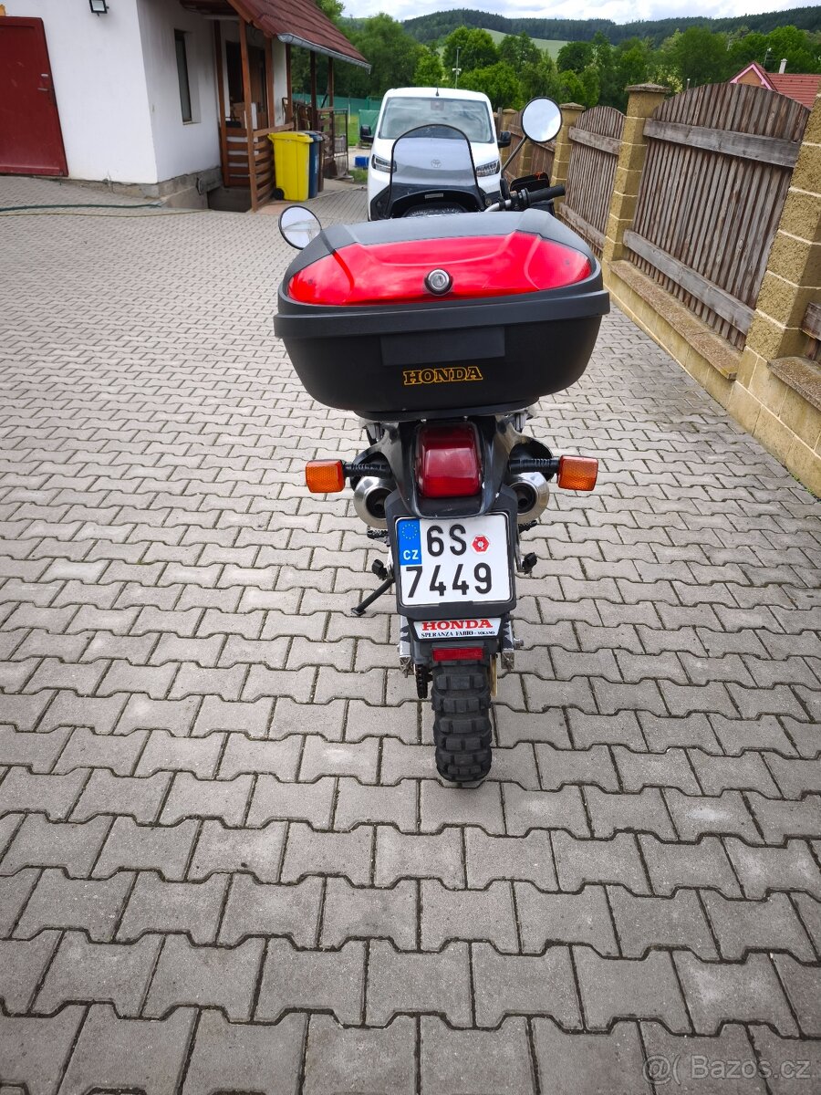 Honda nx 650 dominator