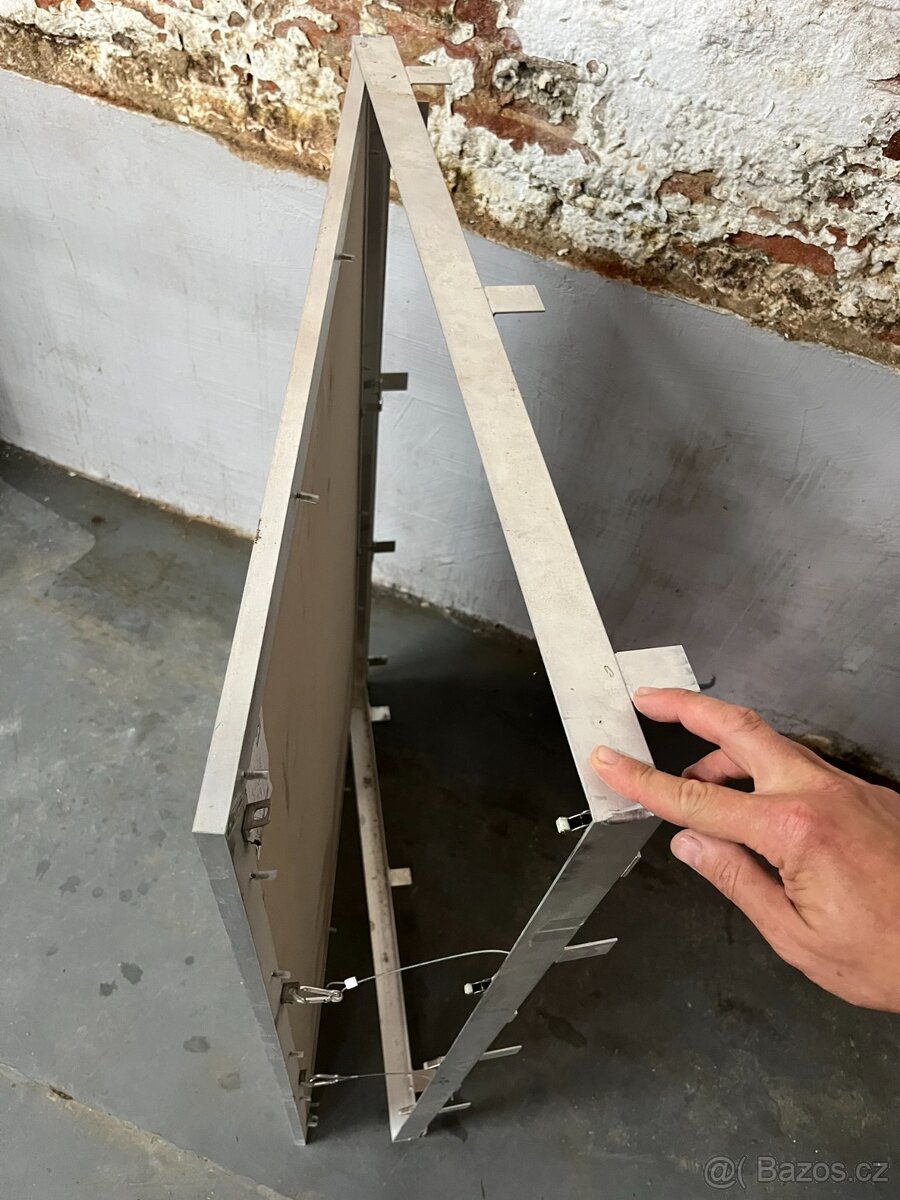 REVIZNÍ DVÍŘKA DO ZDIVA 1200x800mm - 4