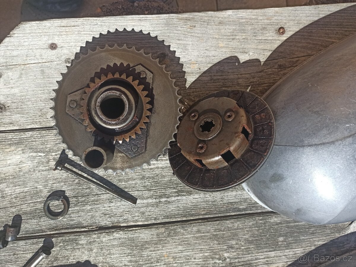 Jawa 250 motor 353 - 4