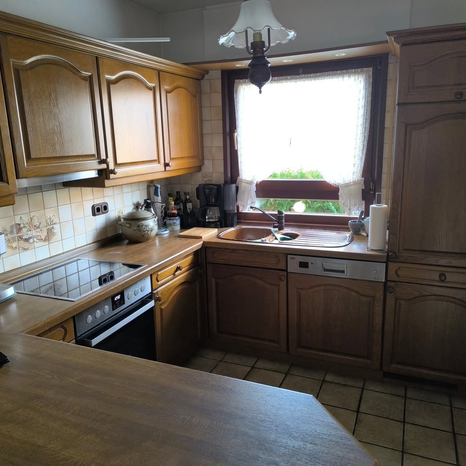 Prodám použitou rustikální kuchyni - 4