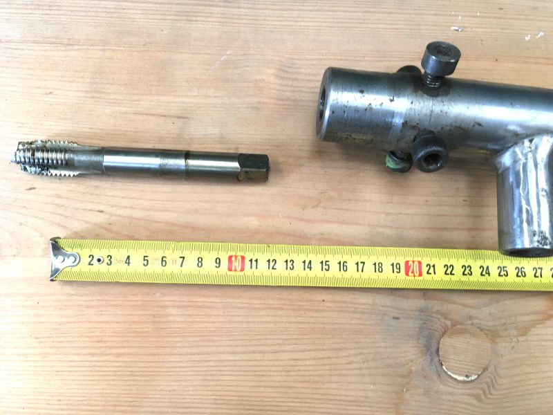 N949 - Držák závitníků - 4