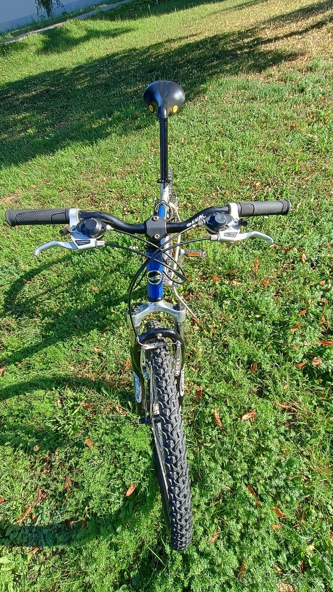 Giant Boulder 19 - 4