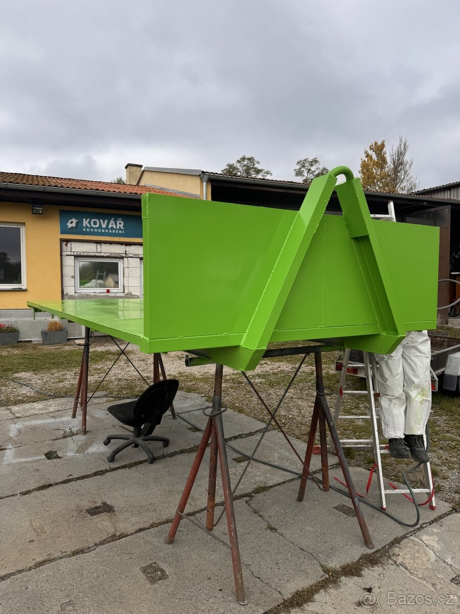 výroba hákových kontejnerů Avia - 4