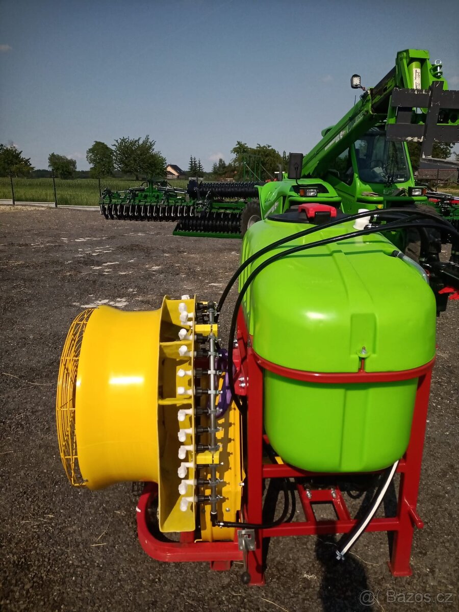 Rosič do vinic a sadů 200L/300L - 4