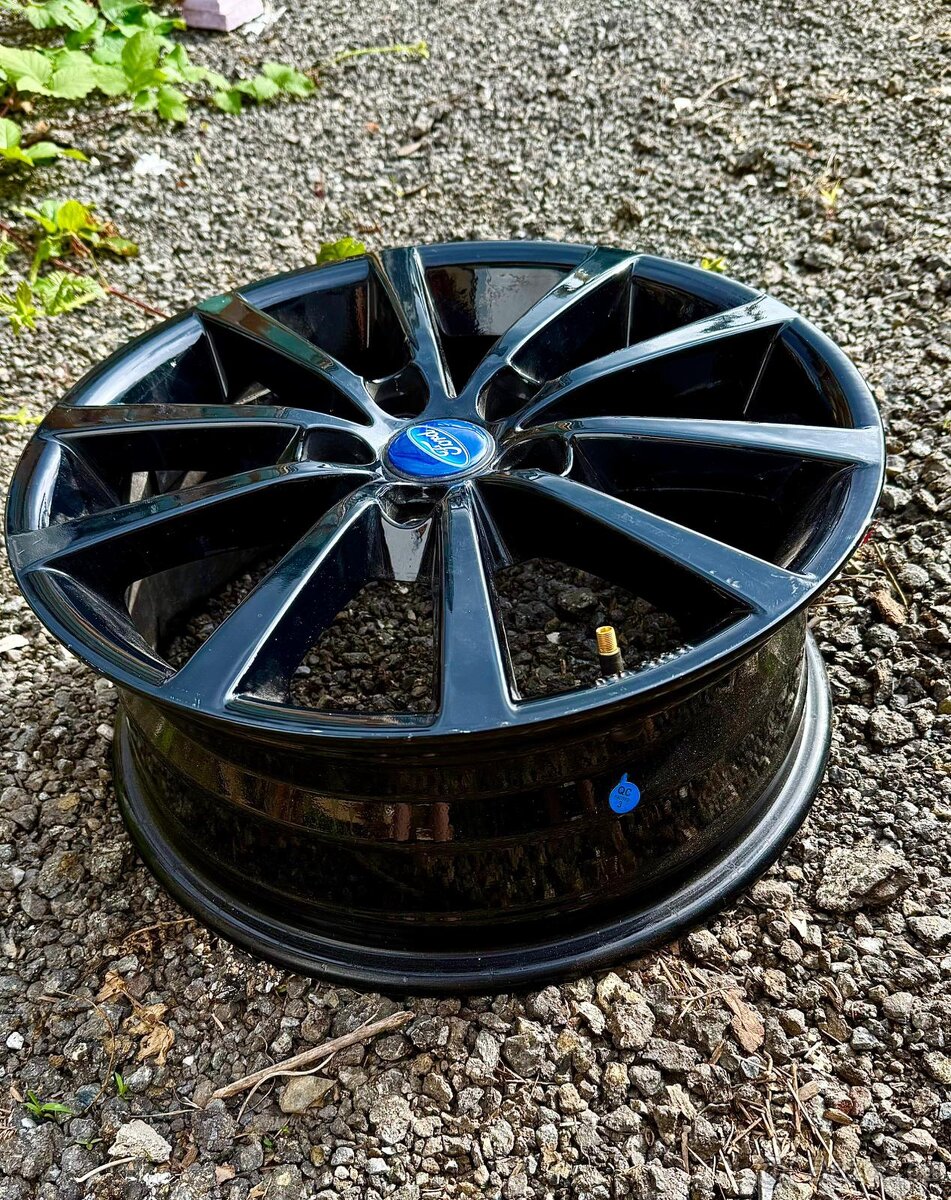 Litá kola ford - 4