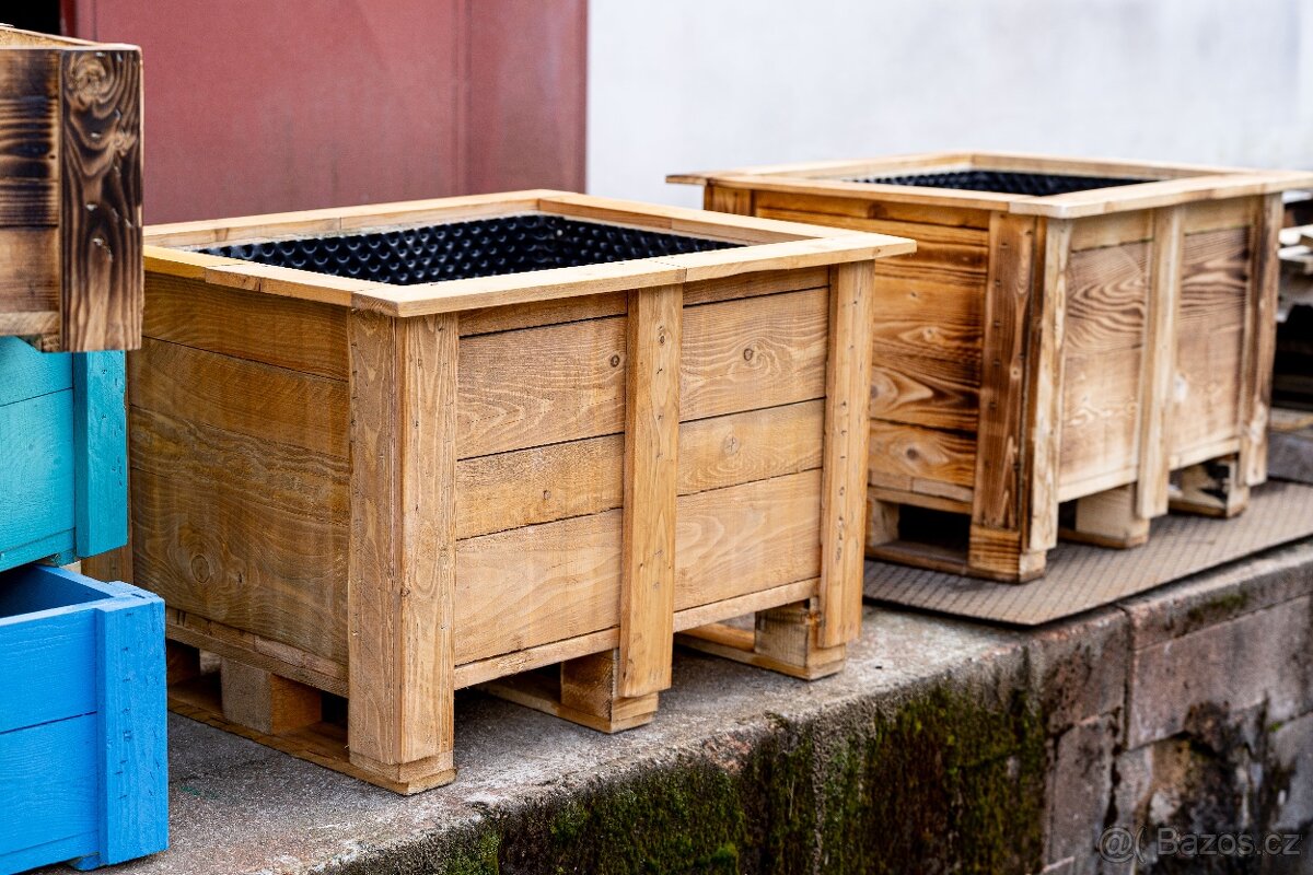 Vyvýšené záhony z masivu - 4