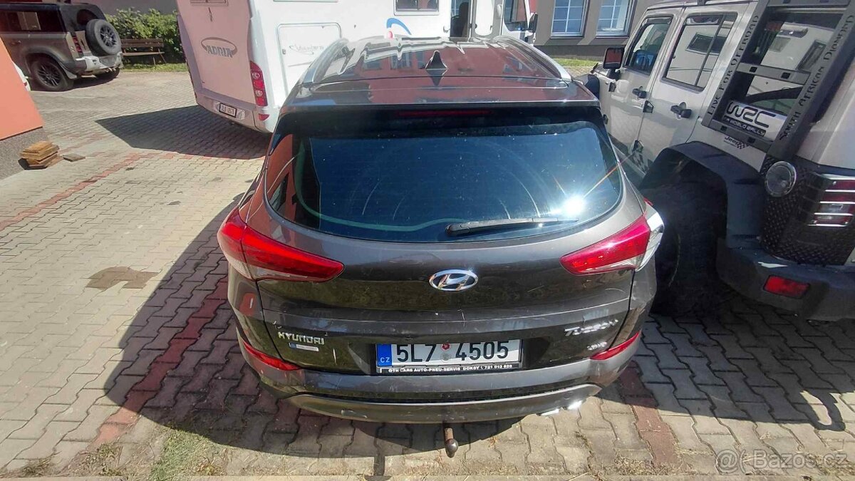 Hyundai Tucson - 4