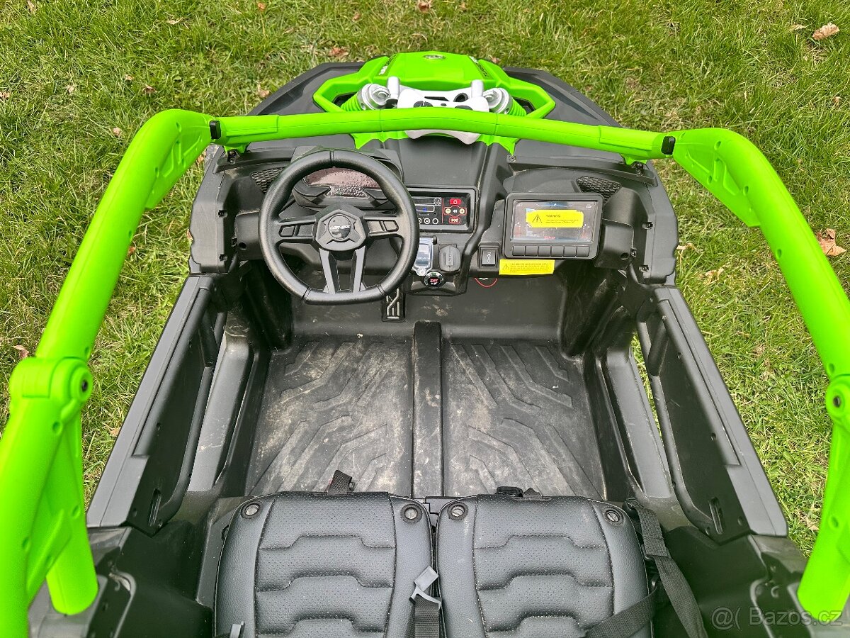 Elektrické auto 4x4 - 4