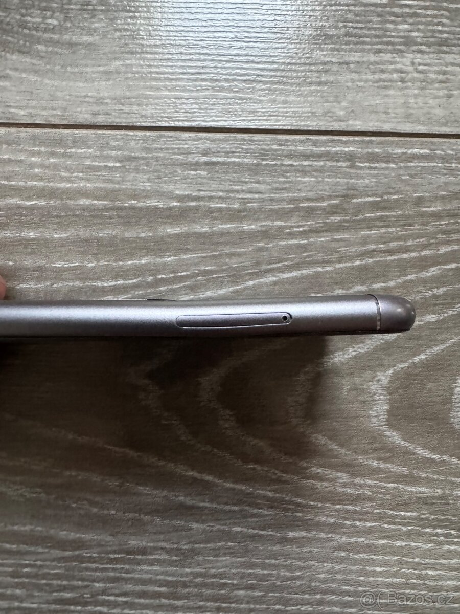 Asus ZenFone 3 Max - 4