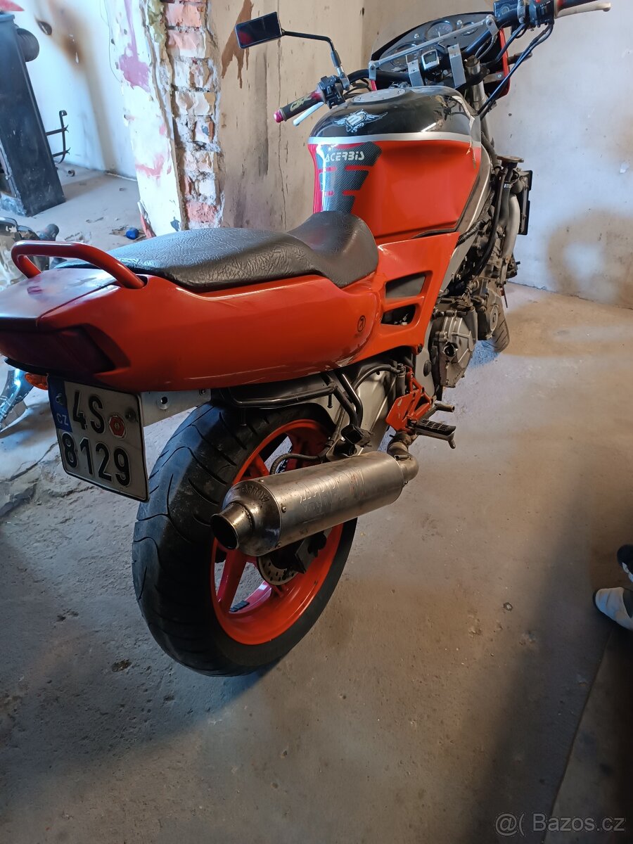 Honda cbr 600f - 4