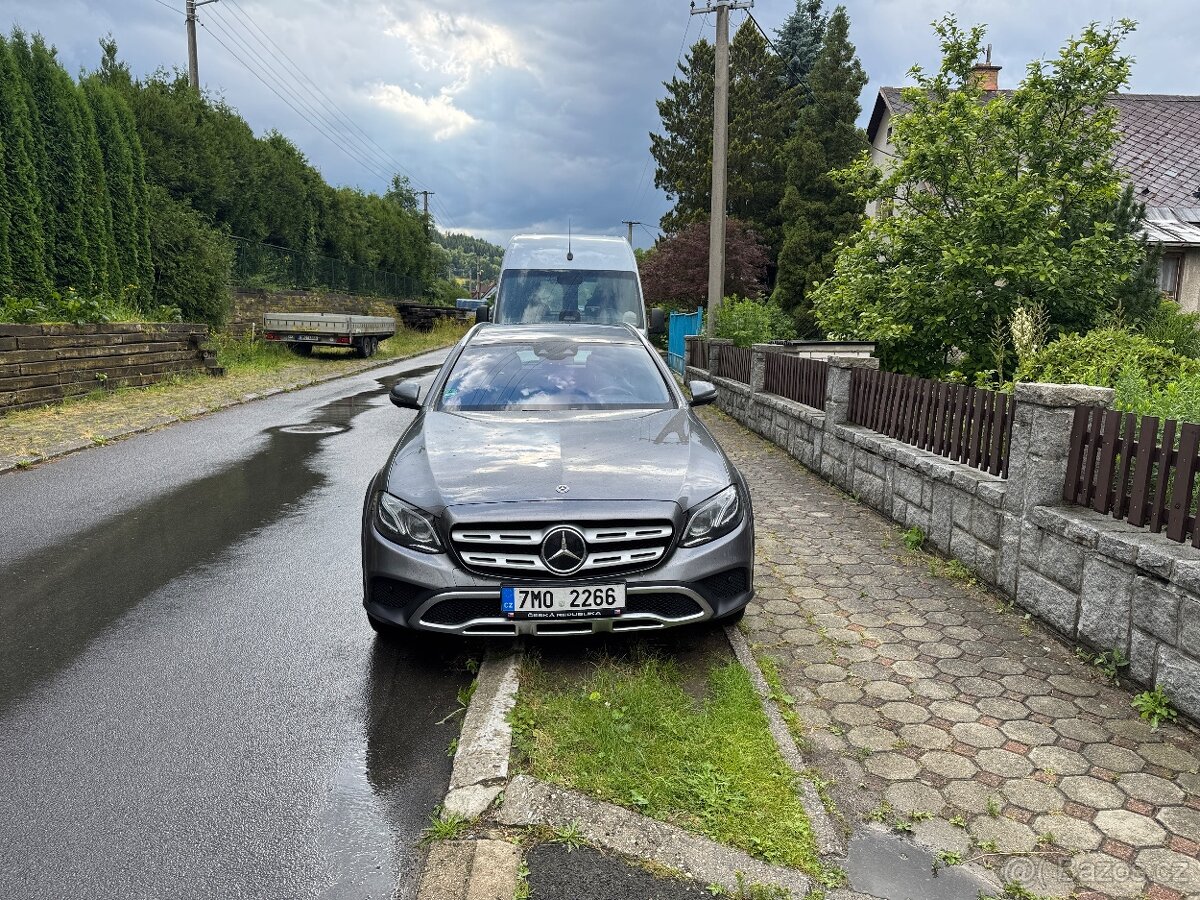 Mercedes E All-terrain 400 3.0. 250 kw možný odpočet