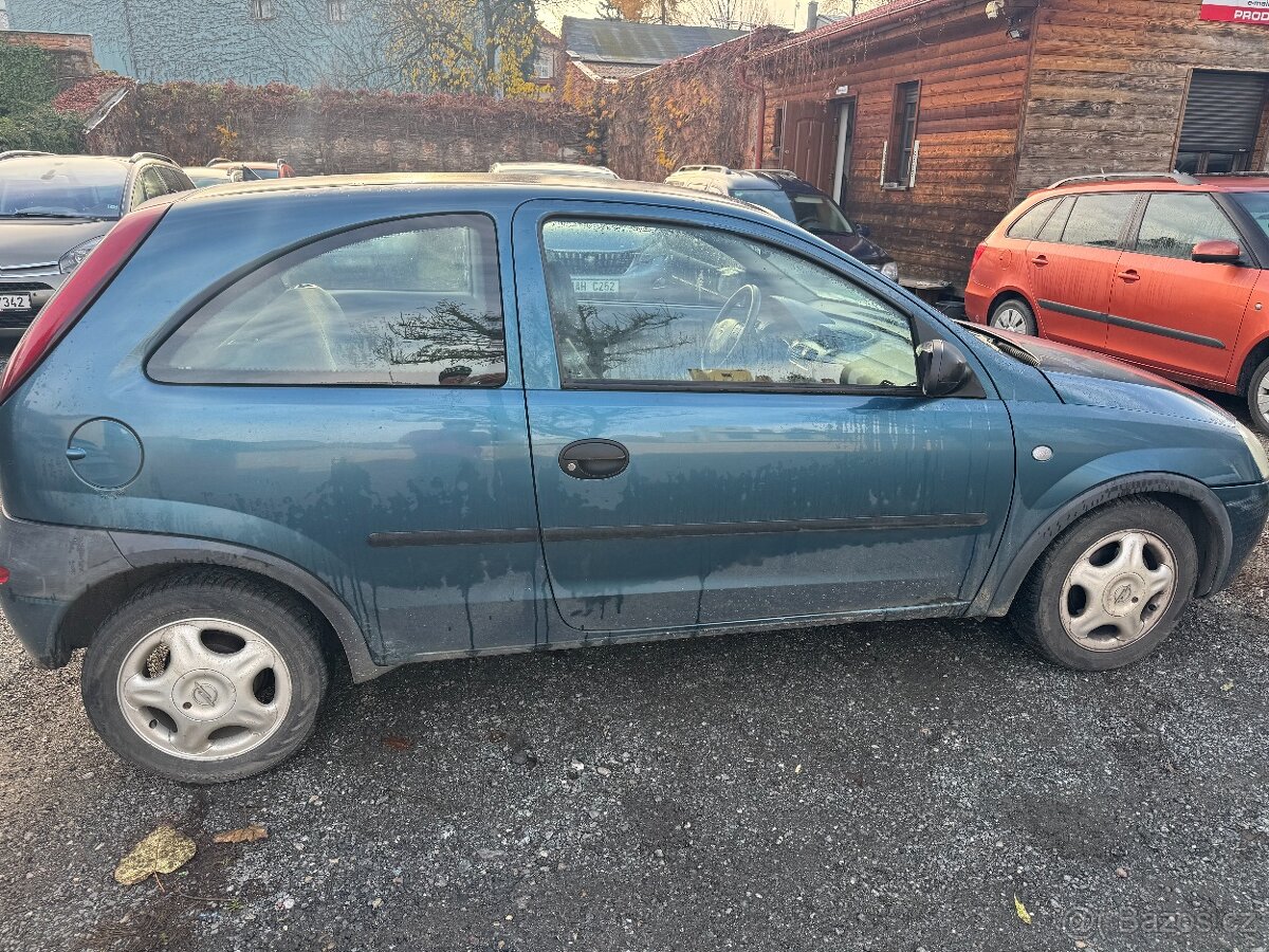 OPEL CORSA 1.0i 43 KW Klima 2001 - 4
