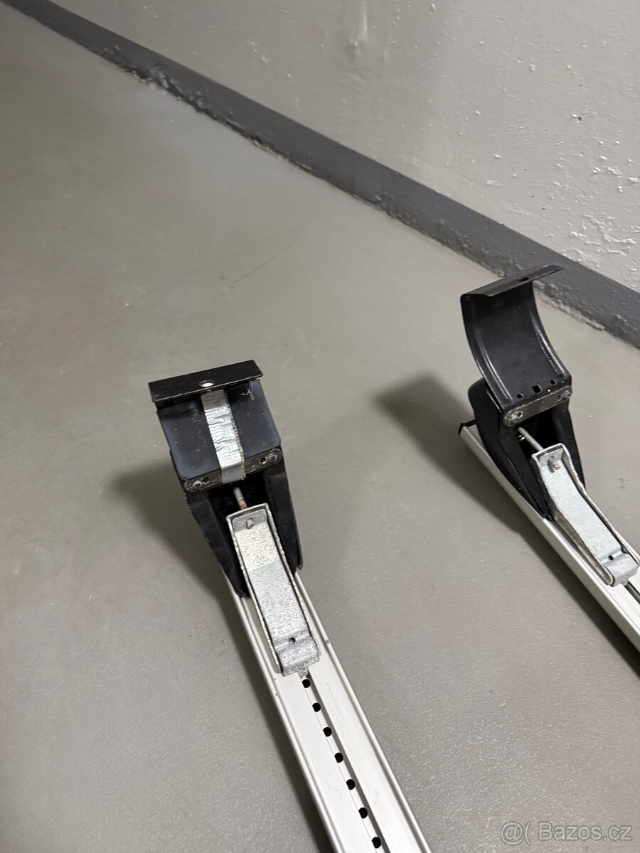 Střešní nosiče La Prealpina – alu příčníky + patky (Kit 25) - 4