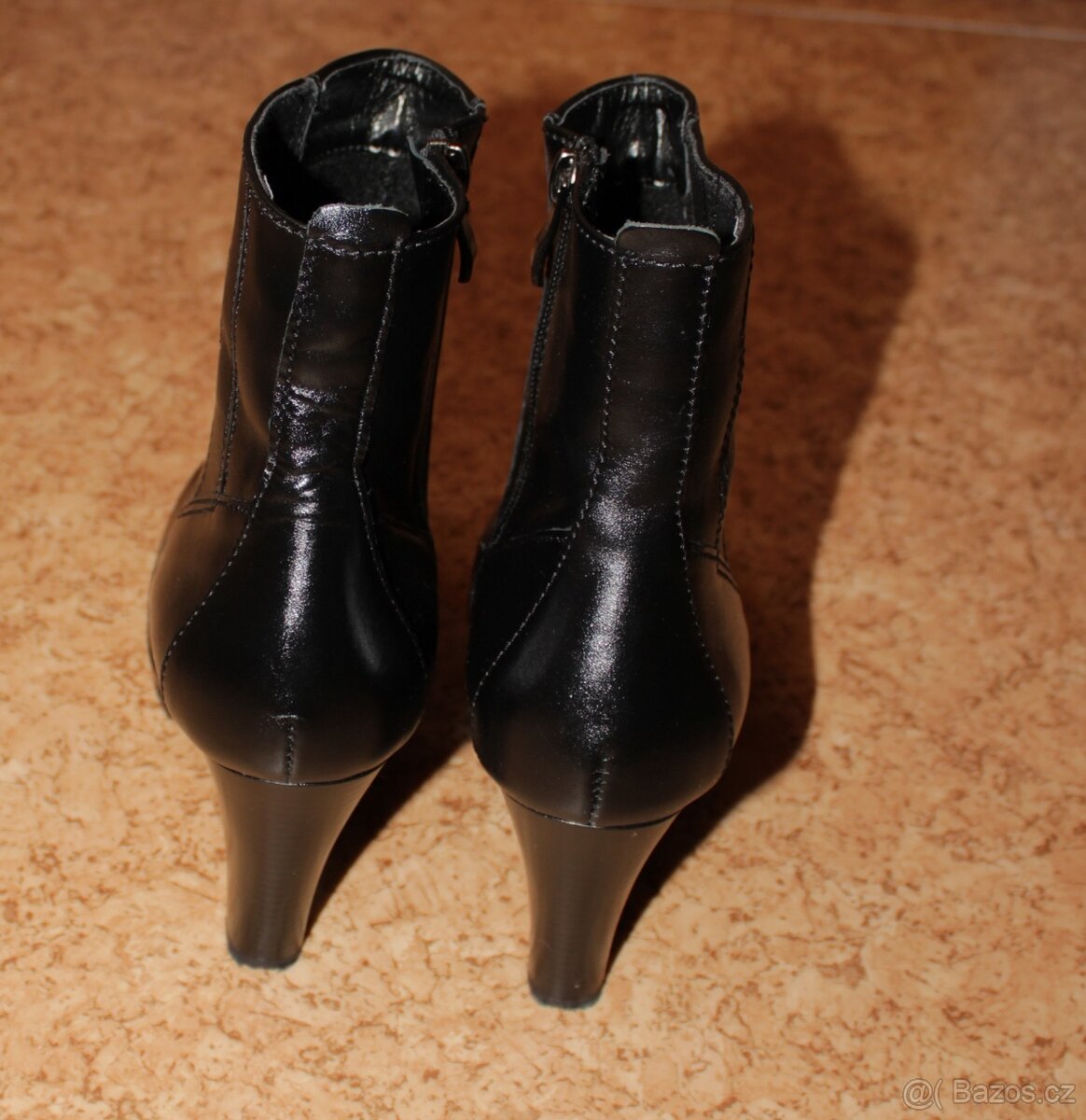 Černé dámské kožené polokozačky Barton v. 37 - 4