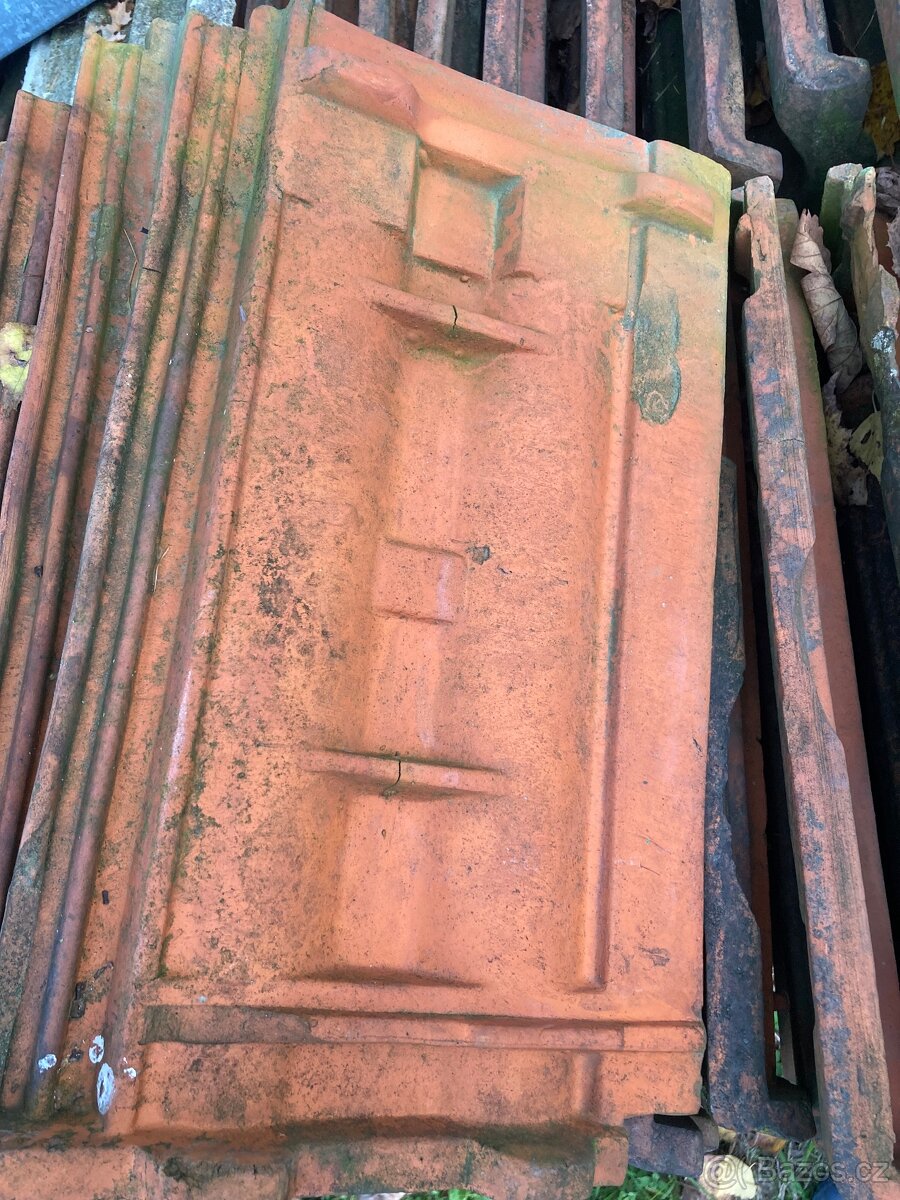 TAŠKY NA STŘECHU - 4