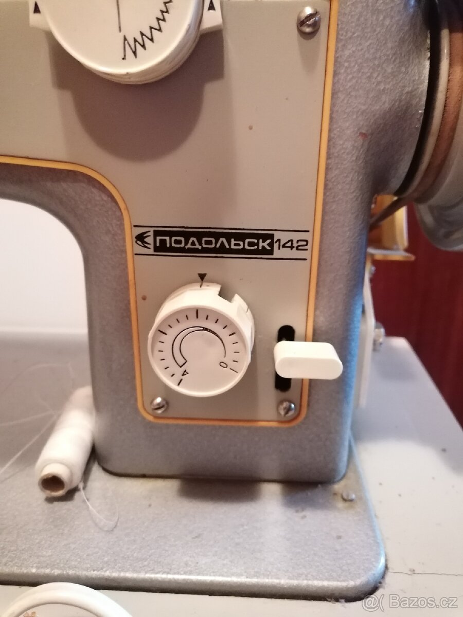 Starožitný šicí stroj - 4