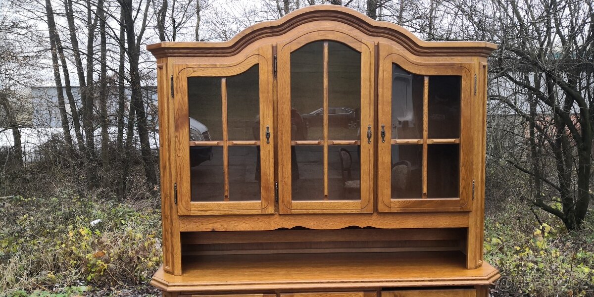 Masivní rustikální příborník - 4