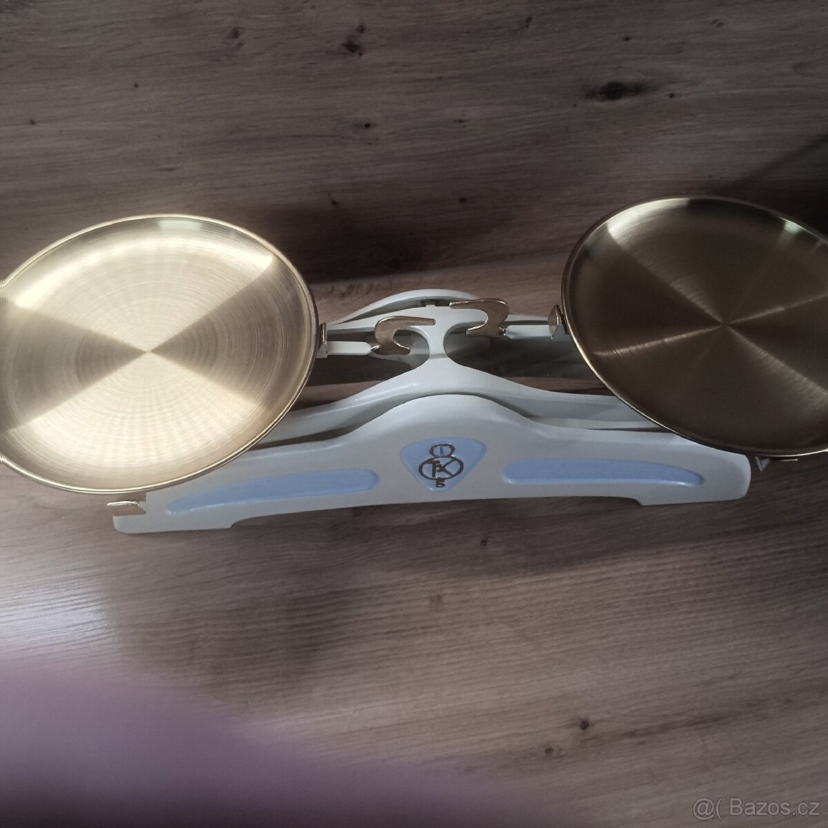 Staré kuchyňské váhy krémové - 4