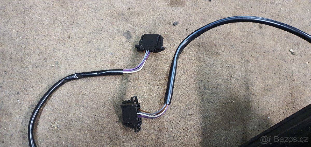 Škrtící klapka Passat 4.0 W8, zrcátka. - 4