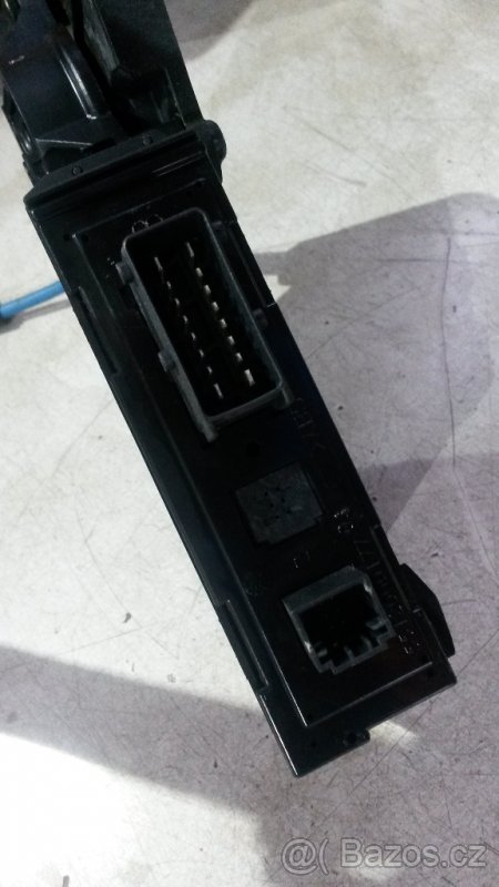 Stahovačka Peugeot 307 - levá přední - 4