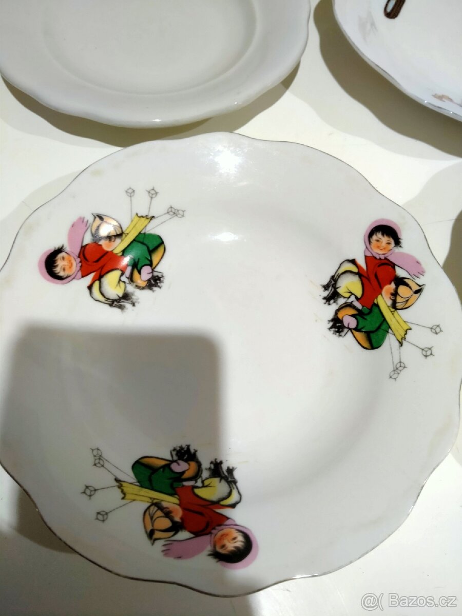 SADA RETRO TALÍŘŮ - 4
