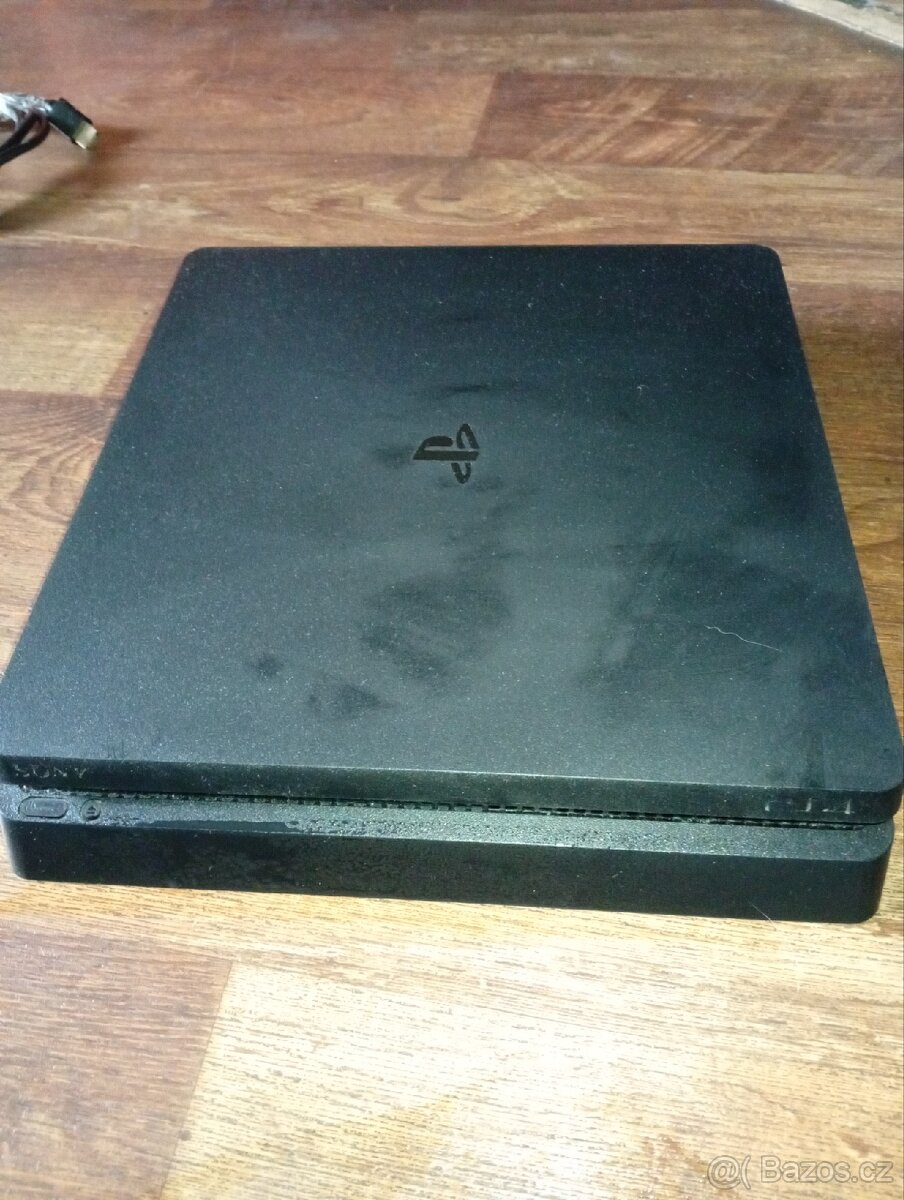 PlayStation 4 Slim na díly - 4