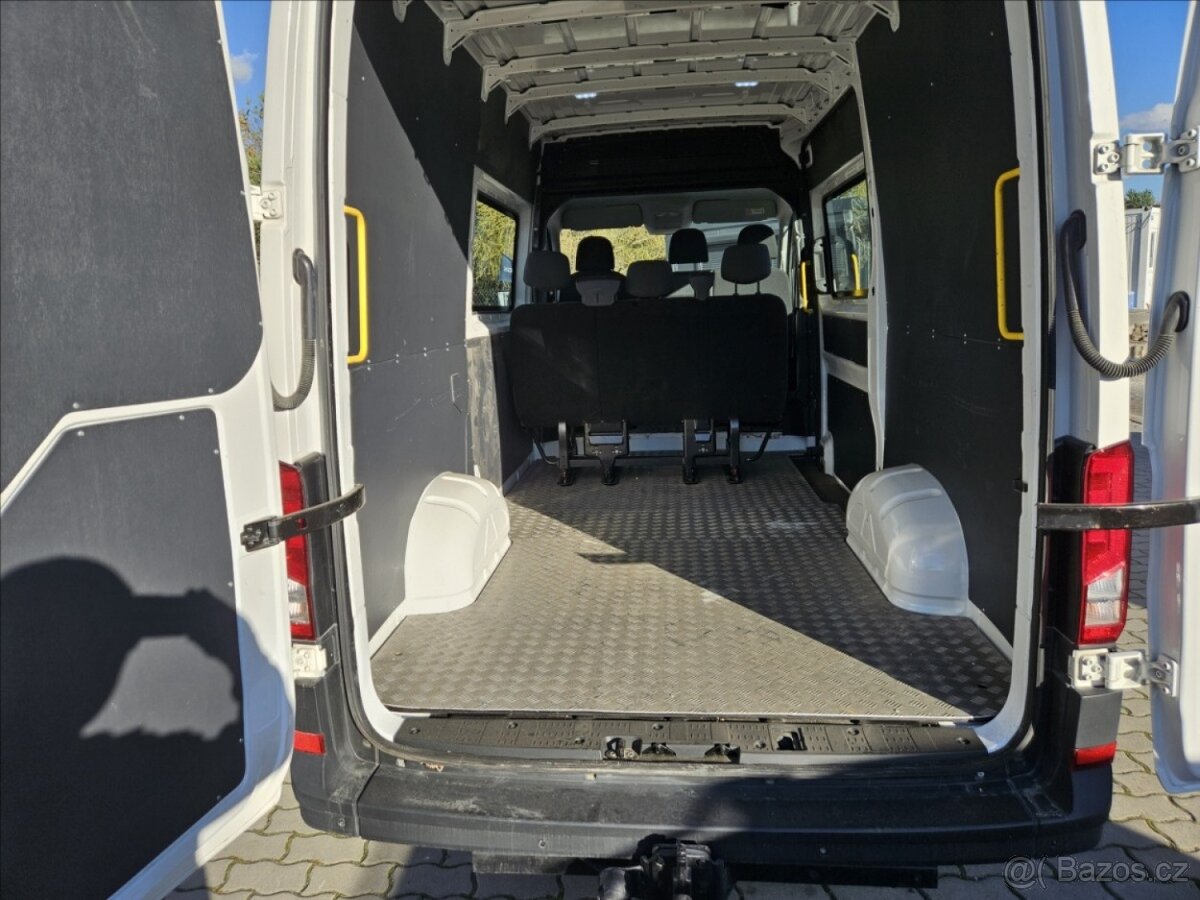 Volkswagen Crafter 2.0 L2H2 6 míst temp. č.18. - 4