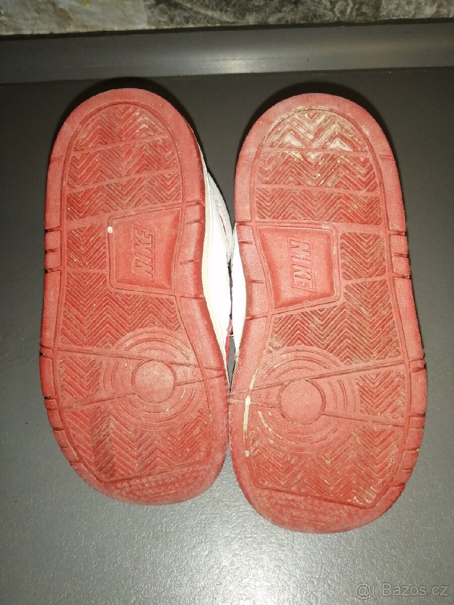 Dětské kotníčkové botičky Nike vel 25 - 4