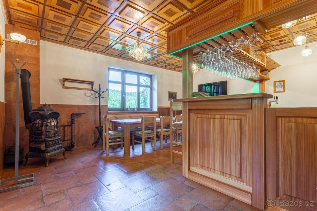 Penzion v Krušných horách 840 m², pozemek 5077 m² - 4