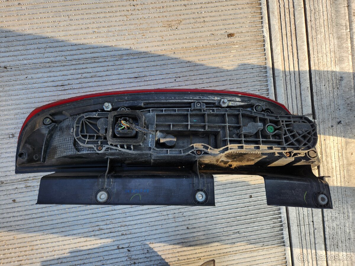 levé přední a zadní světlo Fiat Doblo 2018 - 4